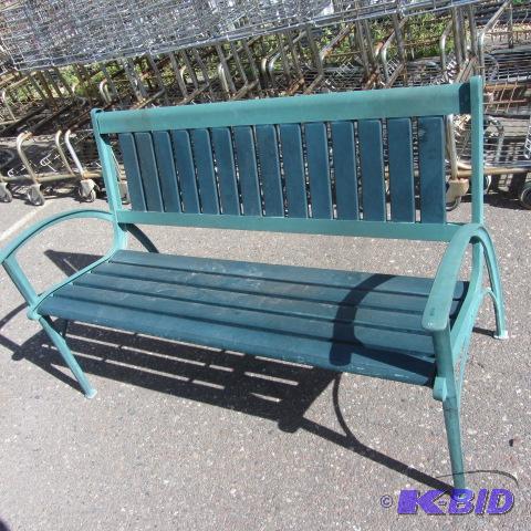 lot 165 image: Park Bench