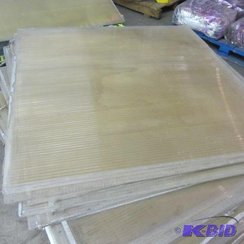 lot 237 image: Polycarbonite Panels