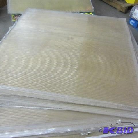lot 238 image: Polycarbonite Panels
