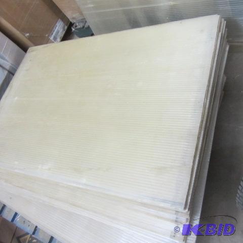 lot 240 image: Polycarbonite Panels
