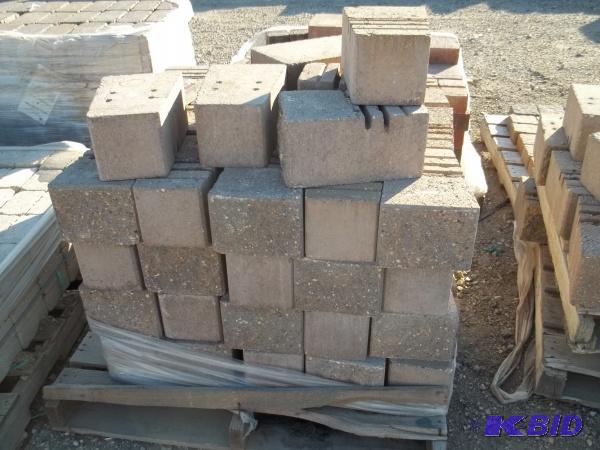 VERSA LOK MOSIAC TAN BROWN COBBLE WALL  65 PC...