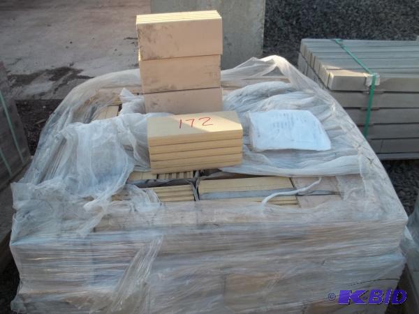 ELGIN BUTLER 5 X 12 GLAZED BRICK  83 PCS...
