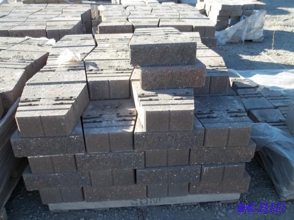 VERSA LOK MOSIAC ACCENT TAN CHAR WALL  72 PCS...