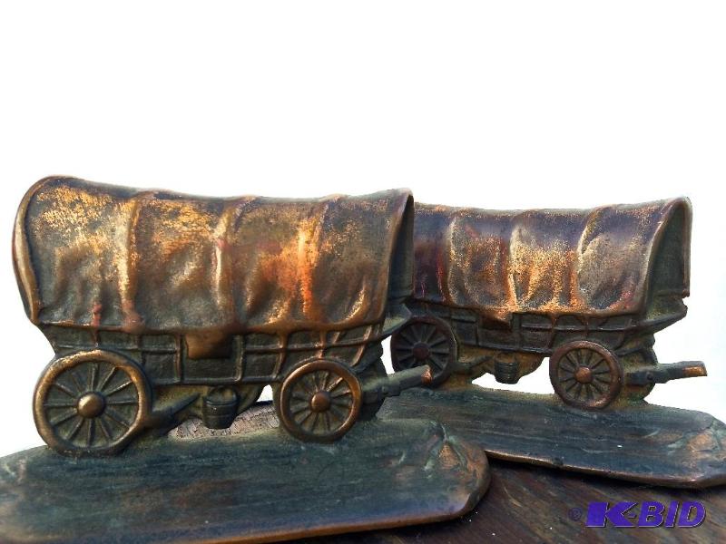 lot 7 image: Antique Bookends Circa