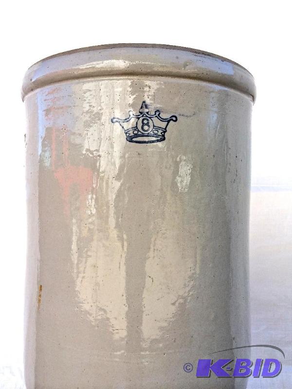 lot 8 image: Large 8 Gallon Blue Crown Crock Circa 1910
