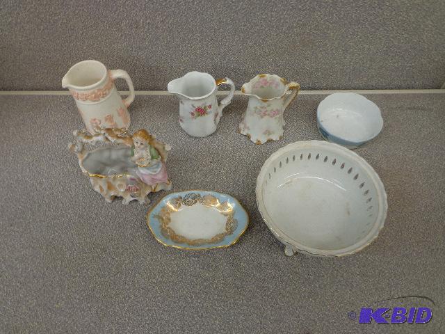 Various Antique Collectable 3 Small Creamers ...