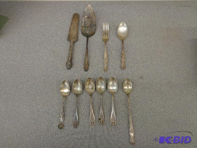 Rogers Bros. Silverware (1847) 7 Spoons 1 For...