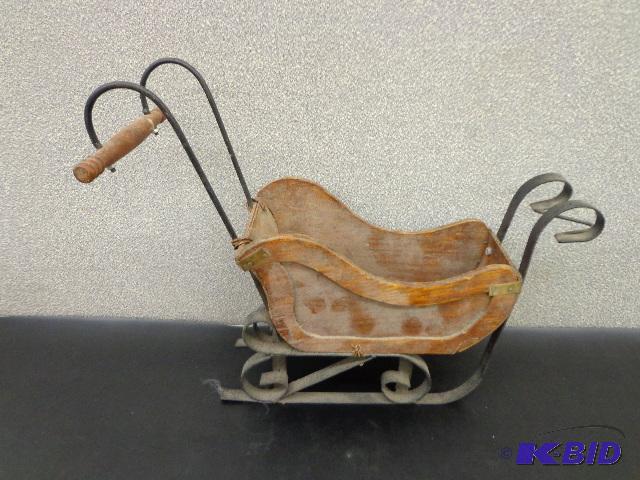 Old Fashioned Wooden Sleigh 8 34&quot To To...