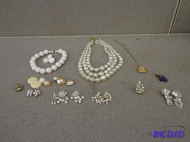 Costume Jewelry Pearl necklace, pendant watch...