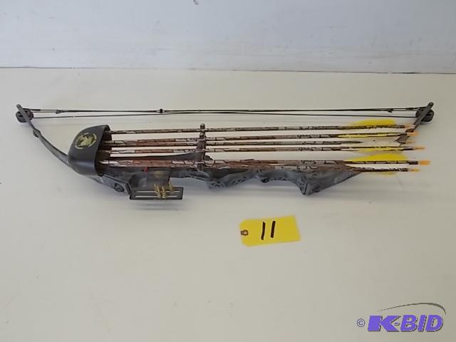 lot 11 image: PSE Silverhawk VI Compound Bow with Arrows...
