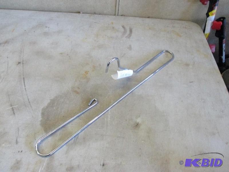 table skirt hanger...