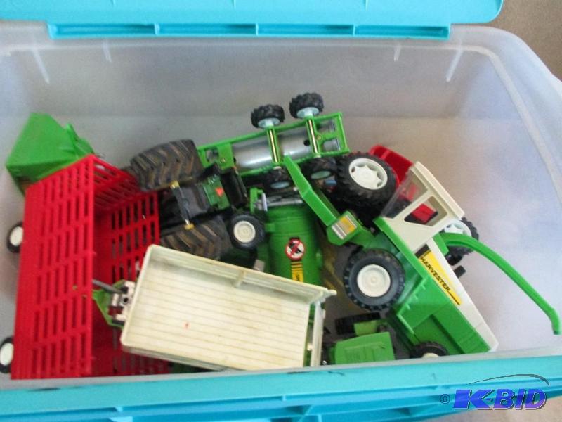 farm toys...