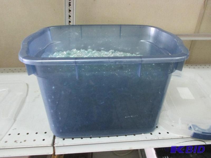 Tote of clear centerpiece gems...