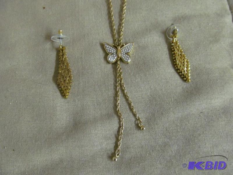 lot 115 image: Jewelry