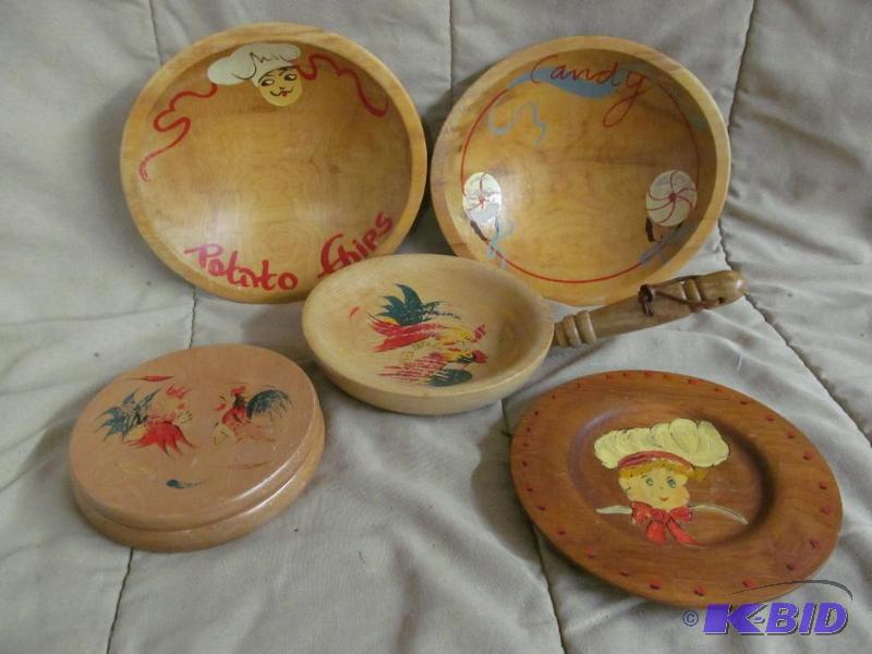lot 150 image: Bowl