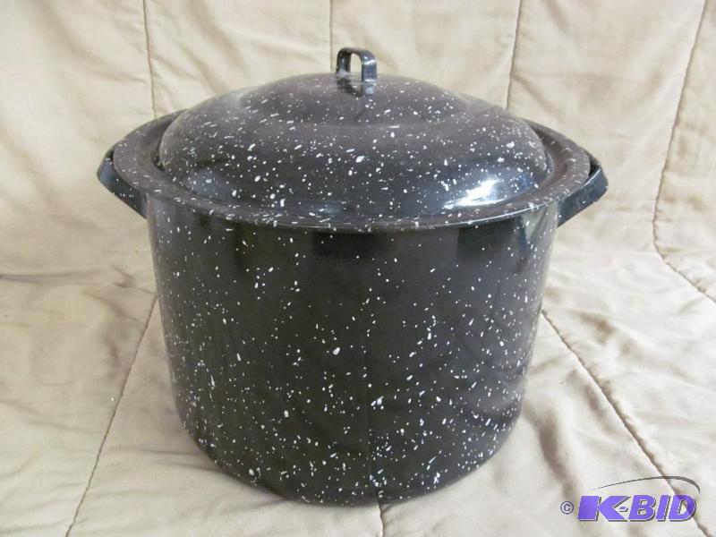 lot 182 image: Pots and Pans