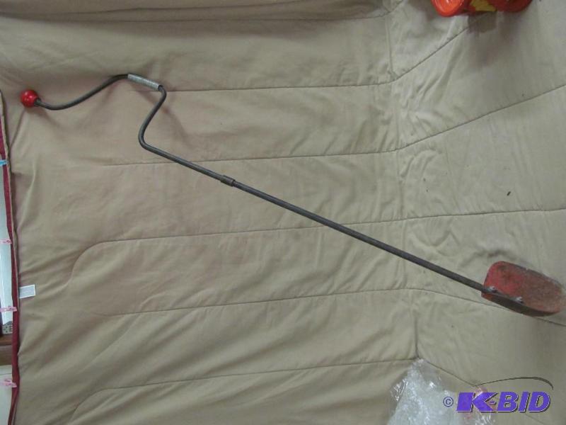 lot 205 image: Tool