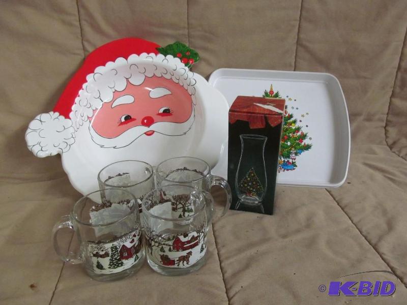 lot 256 image: Christmas
