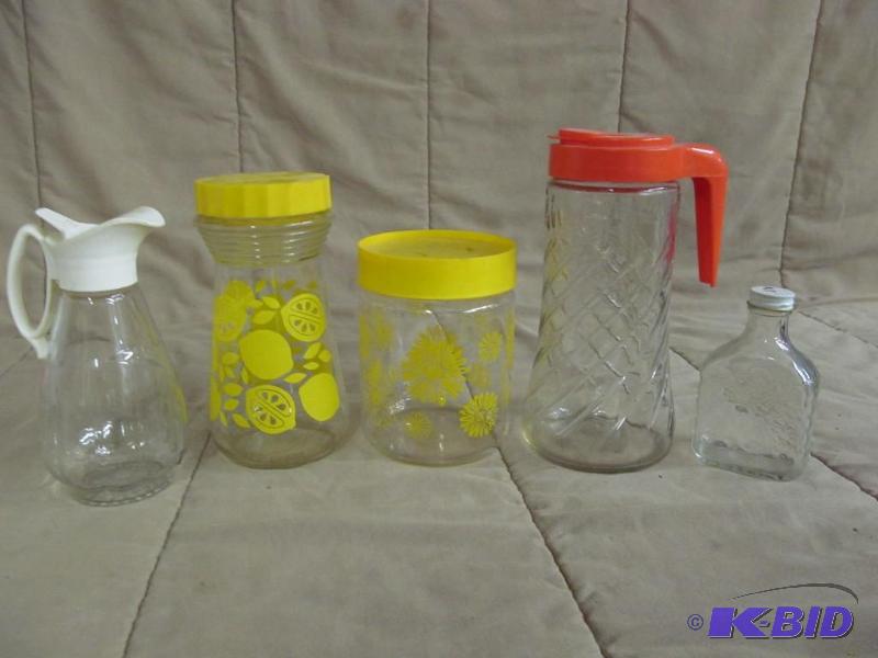 lot 274 image: Pitcher