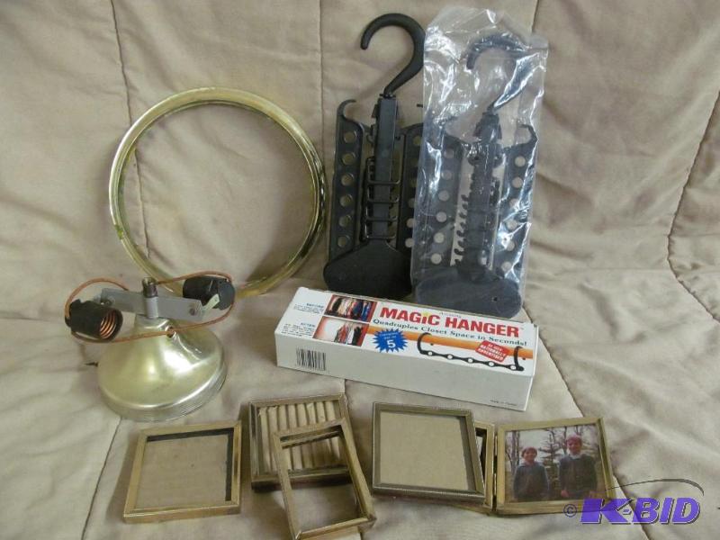 lot 277 image: Hangers