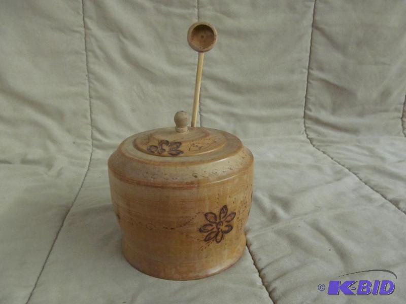 lot 290 image: Kitchen