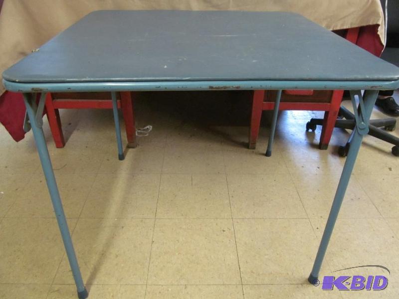 lot 304 image: Table