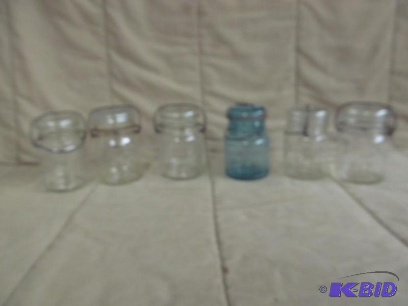 lot 91 image: Jar