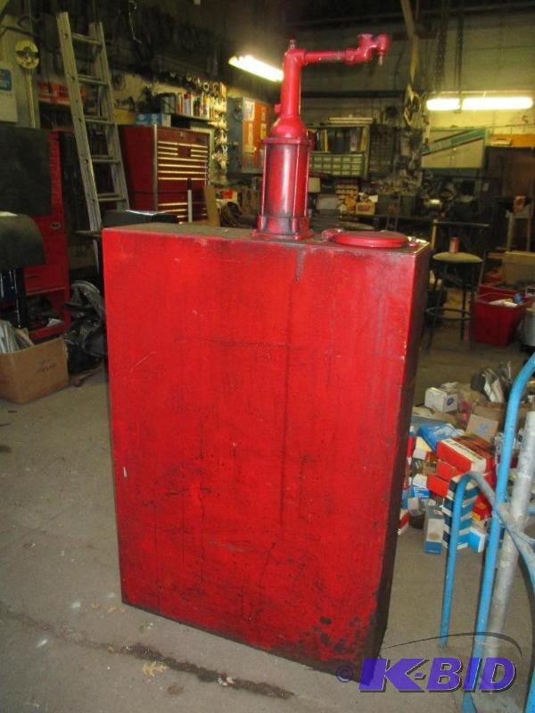 Oilt Tank