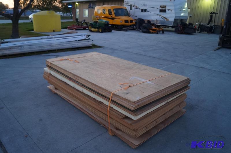 Oak Veneered Plywood