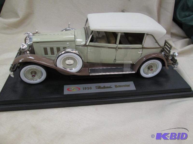 1930 Packard Brewster...