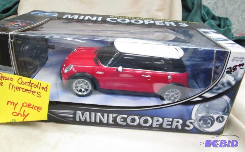 Wireless radio controlled car Mini Coopers Ra...