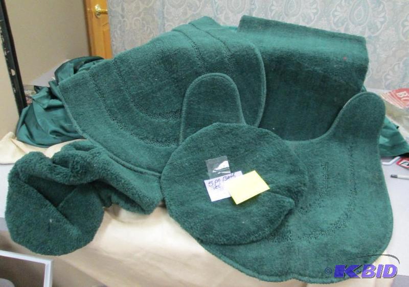 5 Pc Bath set green...