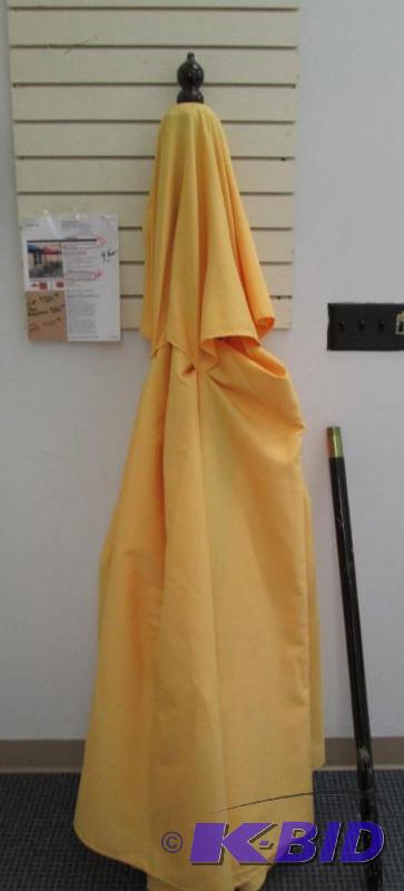 9 ft Wood commercial grade Umbrella Market um...