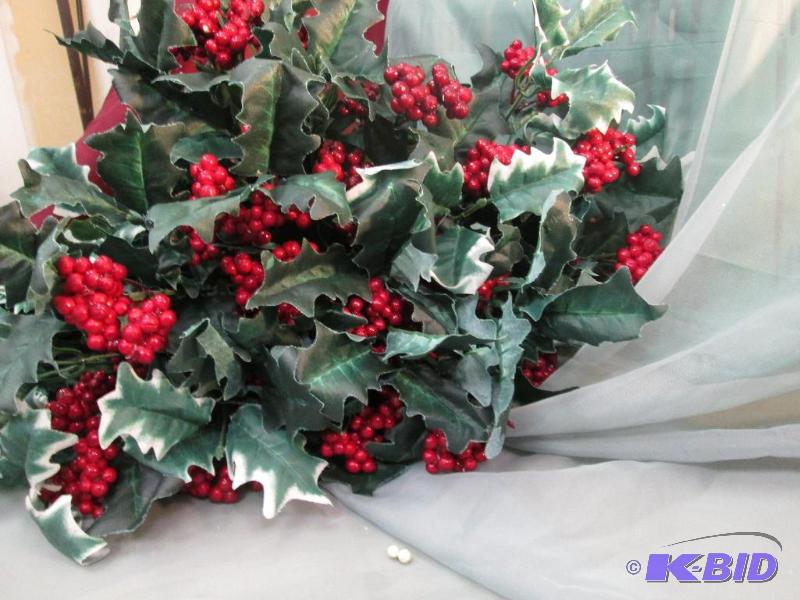 red berries and leaves qty. 10...