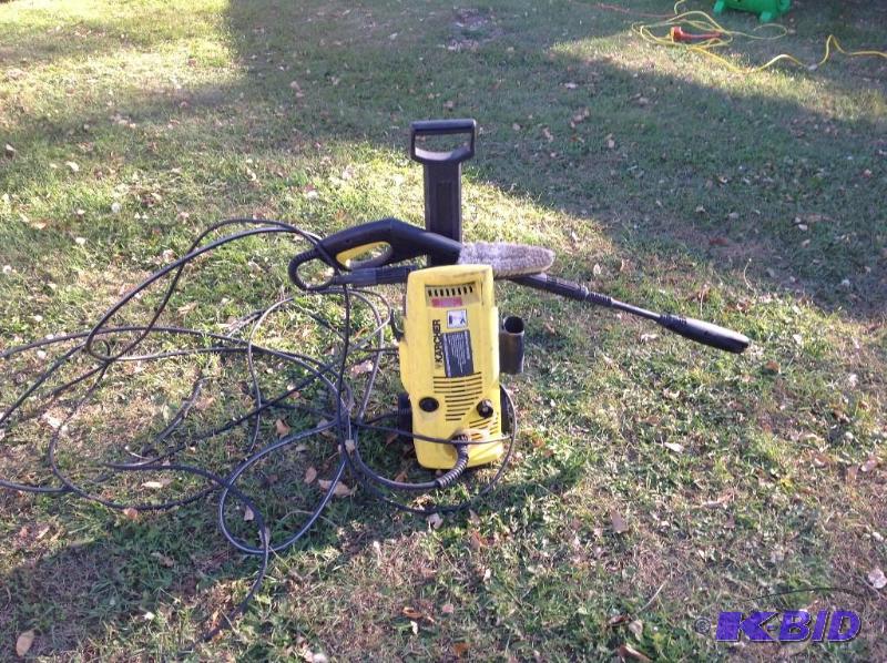 lot 6 image: Karcher Power Washer