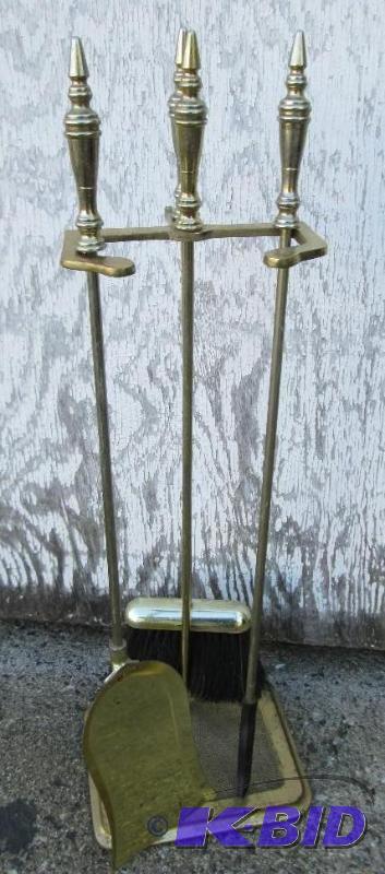lot 23 image: Fireplace tool set...