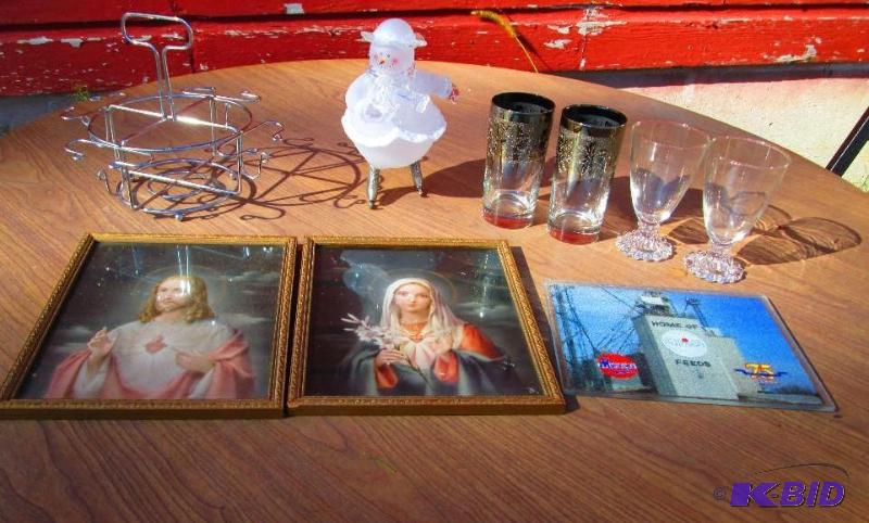lot 51 image: Glass frosted Santa, Wall dcor, and fancy emb...