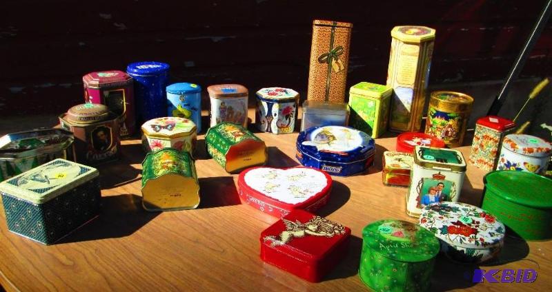lot 60 image: Large lot of assorted collector tins...