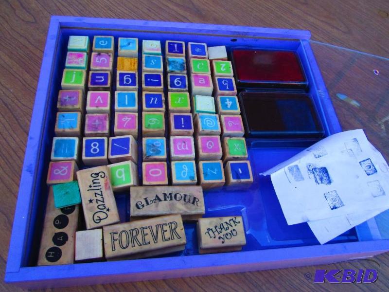 lot 71 image: Stamping set in a case...