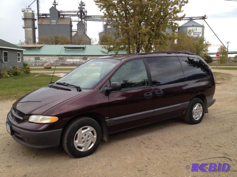 1996 Dodge Grand Caravan SE