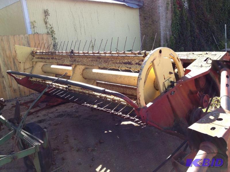 New Holland 479 Haybine
