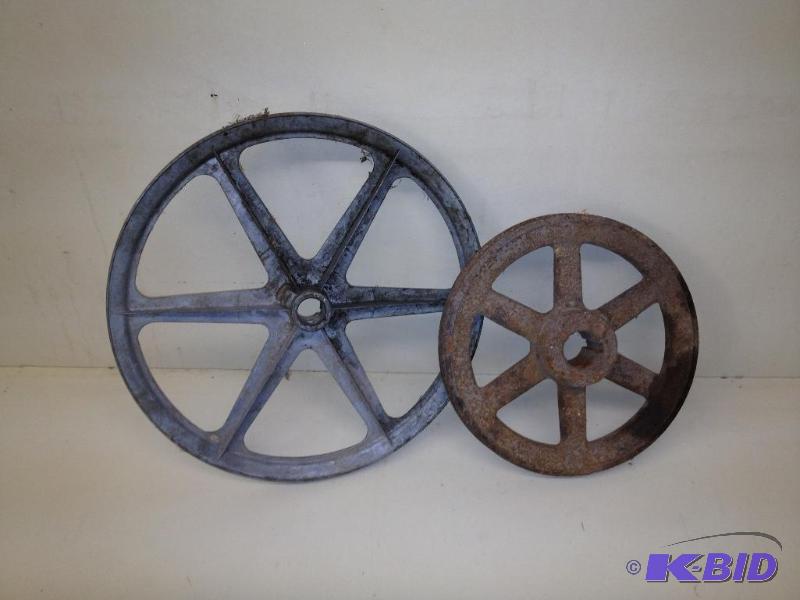 2 Metal&nbspPullys&nbsp...