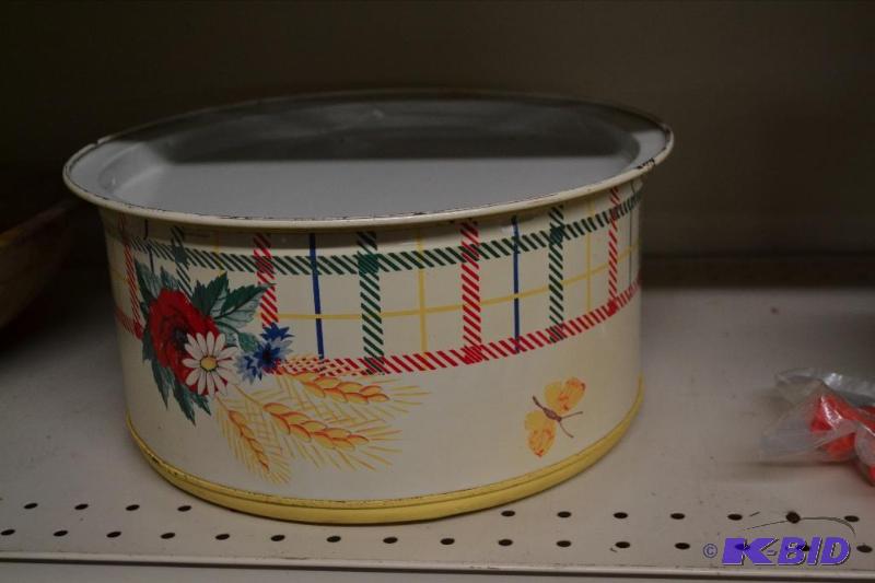 lot 113 image: Large Tin Container with Twist-on Lid