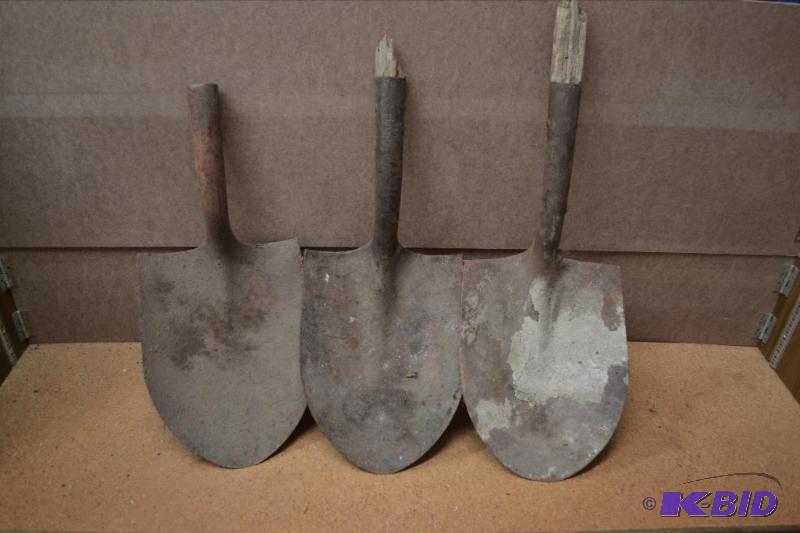 lot 133 image: Three Spades