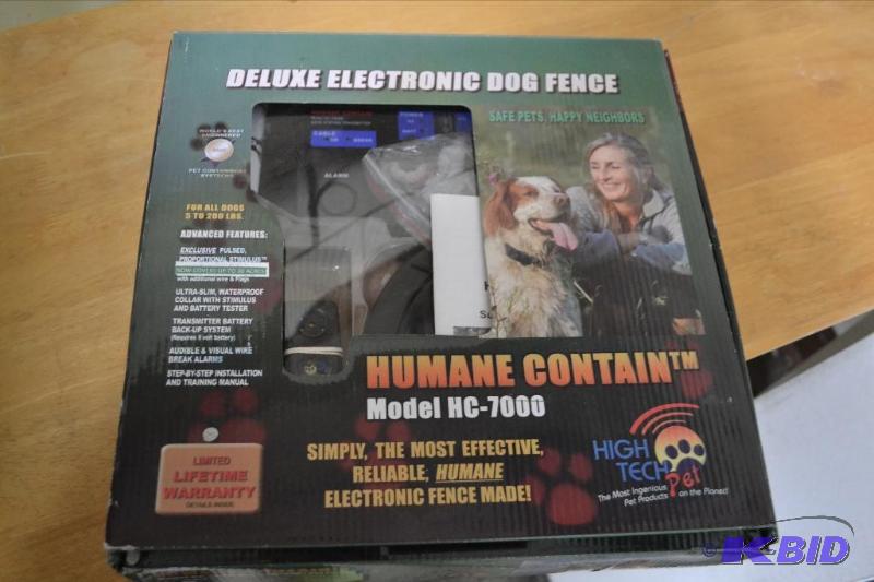 lot 15 image: Deluxe Electronic Dog Fence