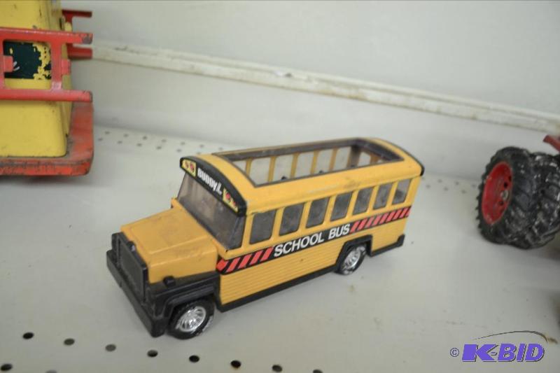 lot 161 image: Buddy L Vintage School Bus