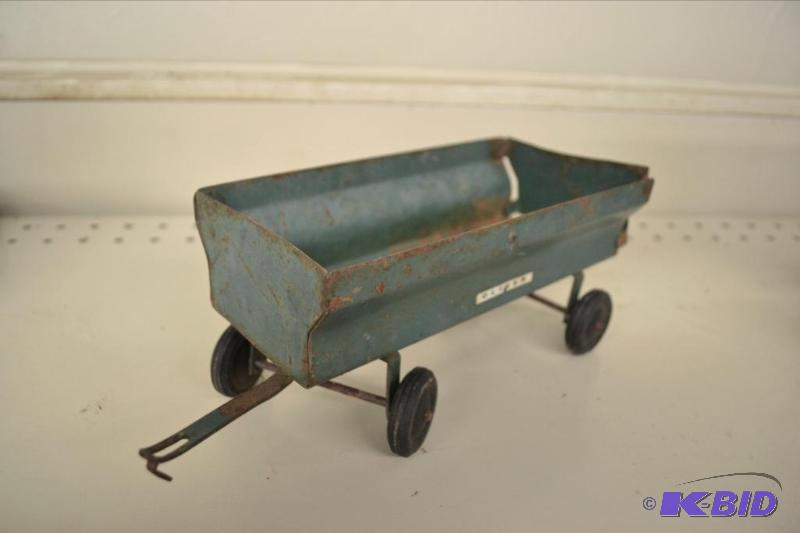 lot 169 image: Toy Tractor Implement