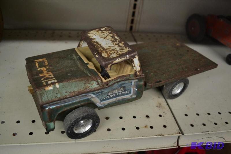 lot 178 image: Steel Toy Truck