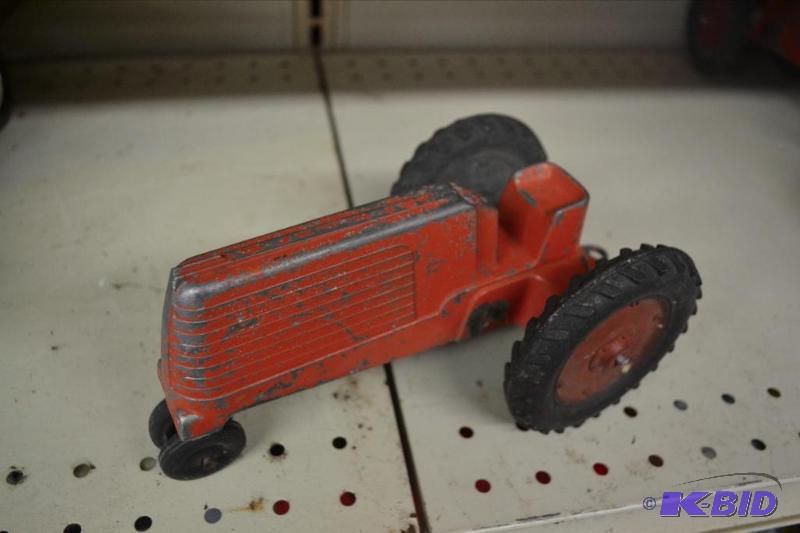 lot 179 image: Toy Tractor