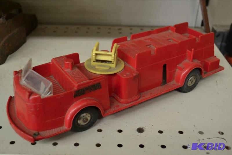 lot 187 image: Toy Firetruck